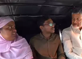 ఆటో డ్రైవర్ల సేవలో’ కార్యక్రమానికి కలెక్టివ్ ఉత్సాహం