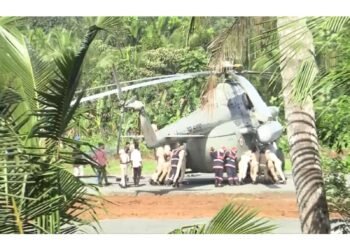 రాష్ట్రపతి ముర్ము హెలికాప్టర్ ల్యాండింగ్‌లో డ్రామా – కుంగిన హెలిప్యాడ్‌తో కలకలం