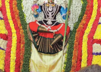 రమావాణీ సేవిత రాజరాజేశ్వరి అలంకారంలో అమ్మవారు