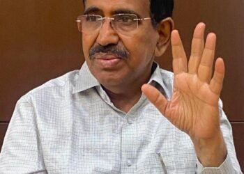 నెల్లూరు : సంతపేట మార్కెట్ ను పరిశీలించిన మంత్రి నారాయణ