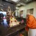 pm modi visits the chatrapati shivaji maharaj darbar and offers the prayers