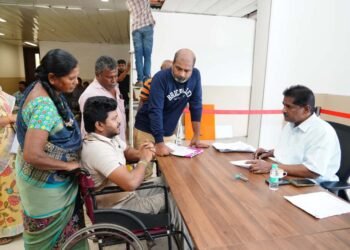 భూమి, నివాస సమస్యలపై టీడీపీ కేంద్ర కార్యాలయంలో ప్రజావినతి స్వీకరణ