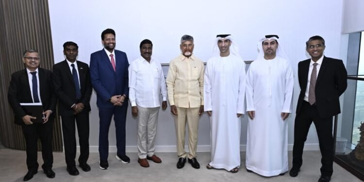 యూఏఈ విదేశీ వాణిజ్య మంత్రితో ముఖ్యమంత్రి సమావేశం