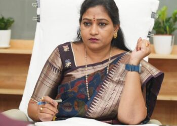 ఈదురుగాలుల నేపథ్యంలో అప్రమత్తంగా ఉండాలని హోంమంత్రి అనిత ఆదేశాలు