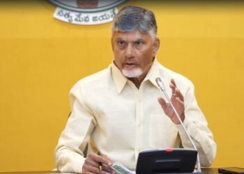 రాజధాని నిర్మాణాలపై సీఎం చంద్రబాబు సమీక్ష – వేగం, నాణ్యతపై దృష్టి సారించాలని ఆదేశం