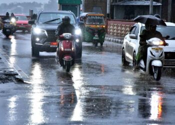 ఎపీలో వర్షాల ఆందోళన: 6 జిల్లాలకు రెడ్‌ అలర్ట్ ప్రకటించబడింది