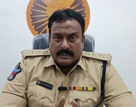 చిలకలూరిపేటలో భారీ పోలీసు తనిఖీలు – అనుమానితులపై నిఘా, 95 బైకులు సీజ్