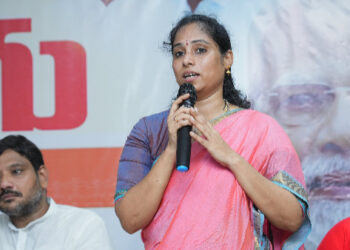 అధికారుల తీరుపై ఆవేదన వ్యక్తం చేసిన ఎమ్మెల్యే గల్లా మాధవి