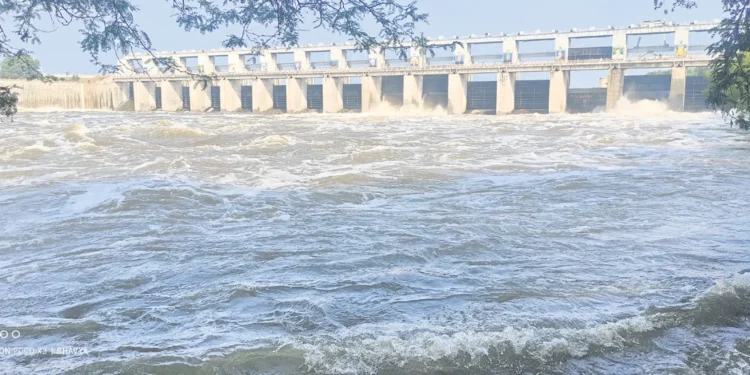 గుండ్లకమ్మ జలాశయానికి భారీ వరద – అధికారులు అప్రమత్తం