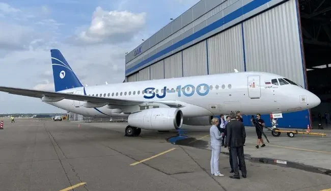 ఎస్‌జే-100 విమాన ఉత్పత్తి: భారత్‌లో పూర్తి ప్రయాణికుల విమానాల తయారీకి HAL–UAC ఒప్పందం