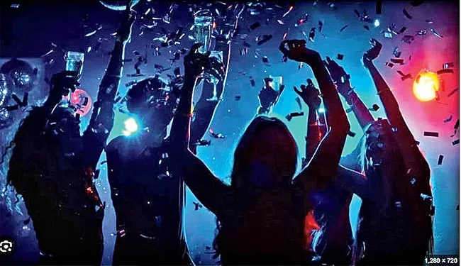 డేటింగ్‌ యాప్‌ల వేదికగా డ్రగ్స్‌ దందా