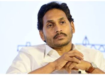 ys jagan faces a sudden shock ahead of eurpe tour