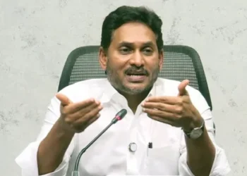 తుఫాన్ నేపథ్యంలో వైఎస్‌ జగన్ ఆదేశాలు – పార్టీ కార్యకర్తలు సహాయక చర్యలకు సిద్ధంగా ఉండాలి