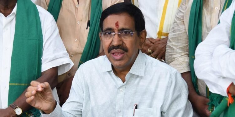 “కాలుష్యం తగ్గించడంలో ప్రతి ఒక్కరి బాధ్యత ఉంది” — మంత్రి నారాయణ