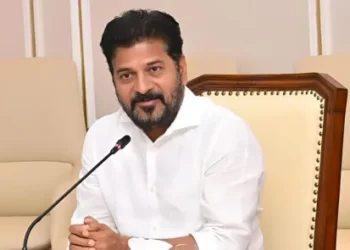 కర్నూలు బస్సు ప్రమాదంపై సీఎం రేవంత్రెడ్డి స్పందన – తక్షణ సహాయక చర్యలకు ఆదేశాలు