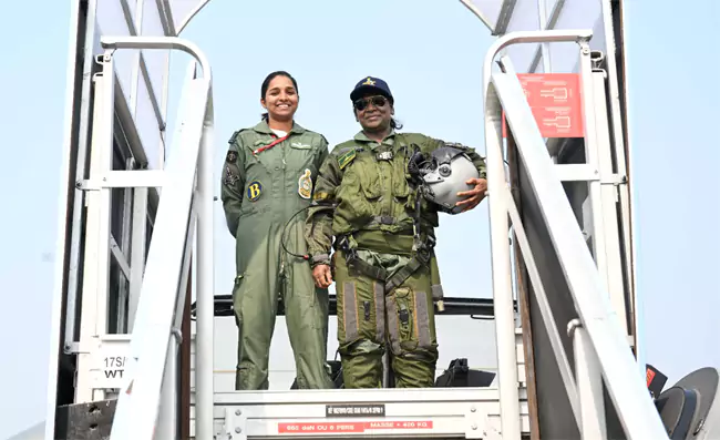 రఫేల్‌ పైలట్‌ శివాంగీ సింగ్‌: ‘రఫేల్‌ రాణి’గా గుర్తింపు