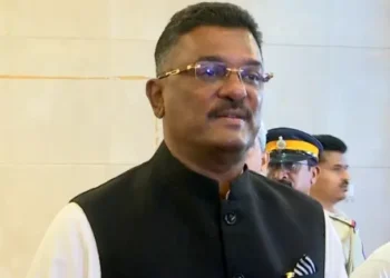 మహారాష్ట్ర: రూ.200 కోట్ల విలువైన భూమిని కేవలం రూ.3 కోట్లకు విక్రయించినట్లు మరో భూకుంభకోణం!