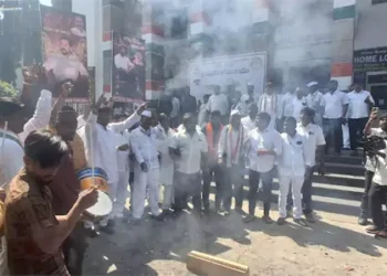 గాంధీభవన్‌లో సంబరాలు