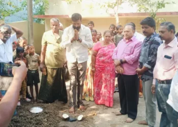 పాఠశాలల వికాసంలో మేము సహకరించేందుకు సిద్ధంగా ఉన్నాము.