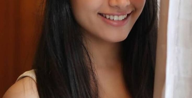 రష్మిక: "పబ్లిక్‌లో వారి పేర్లు చెప్పినట్లయితే వారు నన్ను చంపేస్తారని అనిపిస్తోంది."