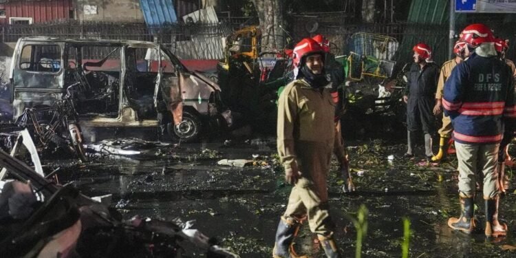 దిల్లీ పేలుడు ఘటనలో మరణాల సంఖ్య పెరిగింది