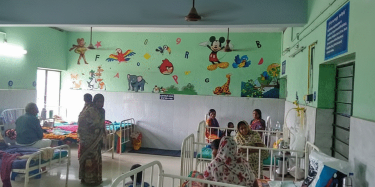 వైద్య సదుపాయం లేమీ కారణంగా 17 చిన్నారులు అస్వస్థతకు గురి