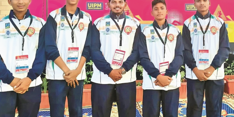 ఒక గురువు.. తన శిష్యులతో