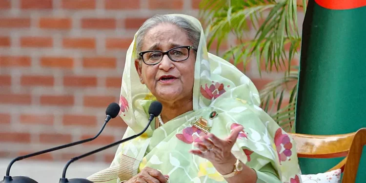 షేక్ హసీనా కుమారుడు: "మా అమ్మకు మరణశిక్ష విధించబడవచ్చేమో"