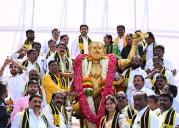 కళ్యాణదుర్గంలోని శ్రీ భక్త కనకదాస జయంతి ఉత్సవాల్లో పాల్గొన్న మంత్రి లోకేష్,