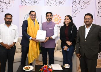 యాక్షన్ టెసా సీఈఓతో మంత్రి నారా లోకేష్ భేటీ: ఏపీలో సెకండరీ MDF యూనిట్ ఏర్పాటుకు ప్రతిపాదన