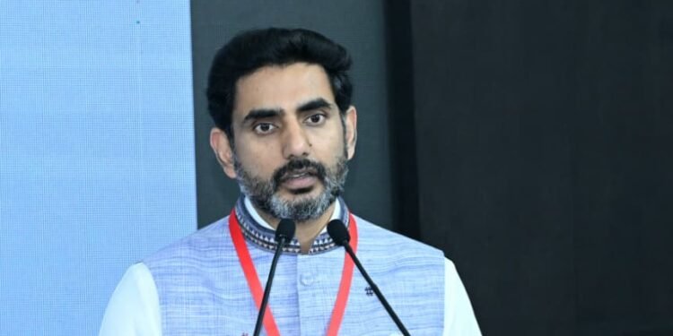 డేటా సెంటర్లకు విద్యుత్ తక్కువ ఖర్చులో ఇవ్వగలగాలి: నారా లోకేష్