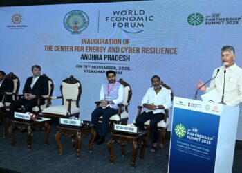 "సుస్థిర విద్యుత్ ఉత్పత్తి, ఆధునిక విద్యుత్ నిర్వహణపై సీఎం చంద్రబాబు దృష్టి"