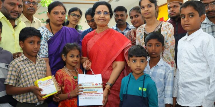 కుప్పంలో నారా భువనేశ్వరి రెండో రోజు పర్యటన – ప్రజా దర్బార్, సేవా కార్యక్రమాలతో సందడి