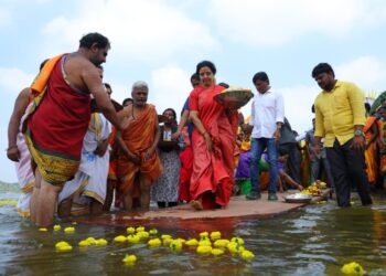 కుప్పంలో నారా భువనేశ్వరి పర్యటన – ప్రజల కృతజ్ఞతలు, మహిళల హృదయపూర్వక స్వాగతం