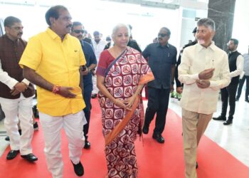 అమరావతిలో 15 బ్యాంకులు & పబ్లిక్ ఇన్సూరెన్స్ కార్యాలయాల శంకుస్థాపన