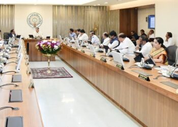 ముఖ్యమంత్రి చంద్రబాబు నాయుడు అధ్యక్షతన సచివాలయంలో కేబినెట్ భేటీ