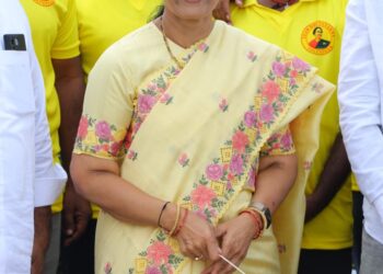Distinguished Fellowship 2025, Golden Peacock అవార్డులు అందుకున్న నారా భువనేశ్వరి; యువగళం టీం సంబరాలు