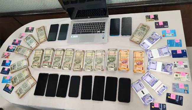 క్రైమ్ న్యూస్: మహిళా న్యాయవాదిపై సైబర్ ముఠా దాడి – రూ.52 లక్షల మోసం, అరెస్టులు