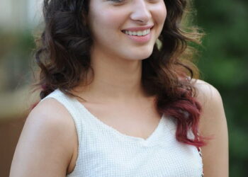 తమన్నా భాటియా: బరువు తగ్గేందుకు ఇంజెక్షన్లు వాడుతున్నారంటూ వచ్చిన ప్రశ్నకు ఆమె స్పందించింది.