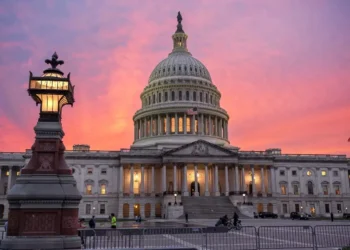 అమెరికా ప్రభుత్వ షట్‌డౌన్‌: సుదీర్ఘ అడ్డంకుల తర్వాత ముగింపు దిశలో..!