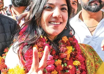 జమ్మూ కశ్మీర్‌లో ఉప ఎన్నికల్లో నేషనల్ కాన్ఫరెన్స్‌కు తీవ్ర షాక్ తగిలింది