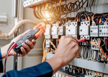 ఇంటి నుంచే విద్యుత్ సేవలు – మీ చేతిలోనే ఏపీఎస్పీడీసీఎల్ యాప్