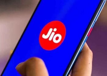 రిలయన్స్ జియో మార్కెట్ విలువ రూ.15 లక్షల కోట్లు!