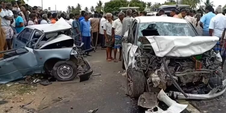రోడ్డు ప్రమాదం: రెండు కార్లు ఢీ, ఇద్దరు మరణం, నాలుగు గాయపడ్డారు.