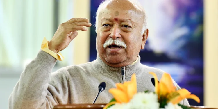 పాక్ కూడా అర్థం చేసుకునే భాషలో సమాధానం చెప్పాలి: భాగవత్‌