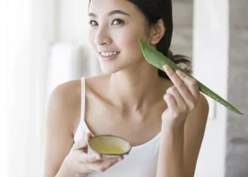 మొటిమలకు సహజ పరిష్కారం — కలబంద!