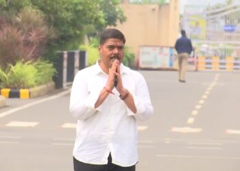 అమరావతి: రాజీనామా అంశంపై జయమంగళ్ మండలి ఛైర్మన్‌తో భేటీ