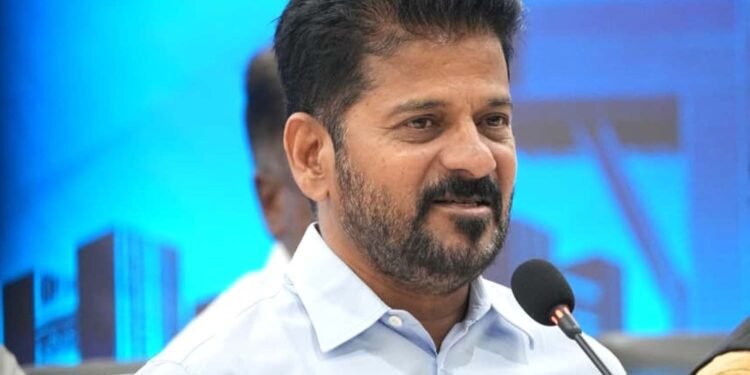 ఇండియన్ సూపర్ క్రాస్‌లో సందడి చేసిన సల్మాన్ — తెలంగాణ సీఎం రేవంత్ రెడ్డి తో ప్రత్యేక క్షణాలు!