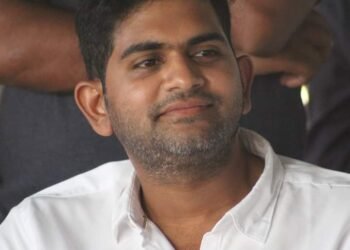 ఎమ్మెల్యే అయినా కుర్రతనమే… నూతన సంవత్సర వేడుకల్లో ప్రజలతో కలిసి స్టెప్పులేసిన జేసీ అస్మిత్ రెడ్డి