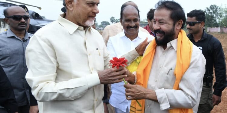 ఉంగుటూరులో ముఖ్యమంత్రి చంద్రబాబు నాయుడు గారి సన్మానం – ప్రజా ప్రతినిధులు, అధికారులు, పార్టీ నేతలతో ఘన స్వాగతం